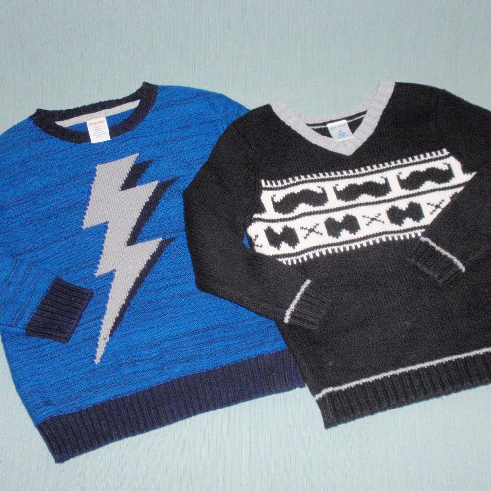 Lot of 2 Boys Gymboree Okie Dokie Lightning Mustache Sweaters V-neck Pullover 4t